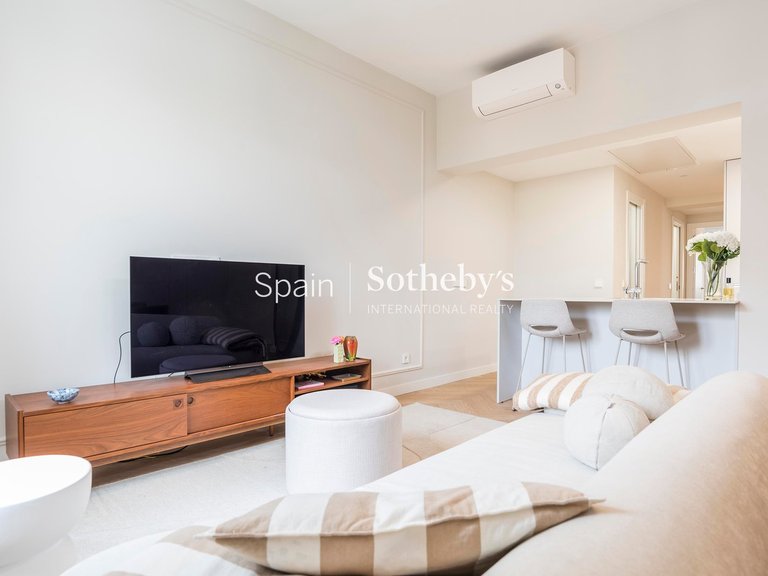 Apartment for Sale in Madrid, Madrid 2