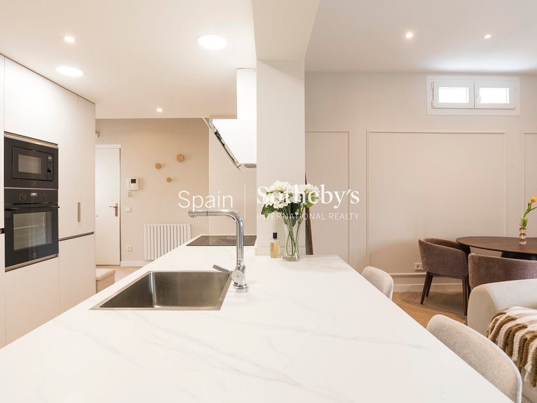 Apartment for Sale in Madrid, Madrid 6