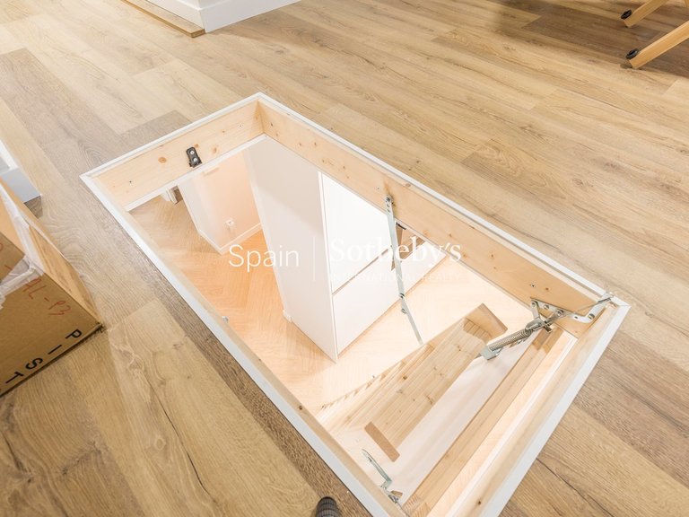 Apartment for Sale in Madrid, Madrid 32