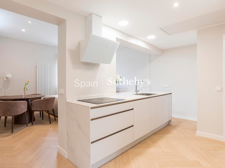 Apartment for Sale in Madrid, Madrid 12