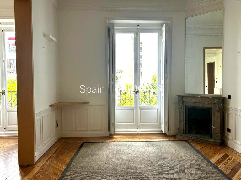 Apartment for Rent in Madrid, Madrid 11
