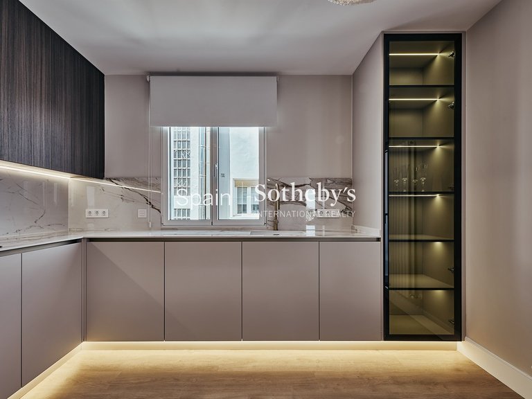 Apartment for Sale in Madrid, Madrid 7