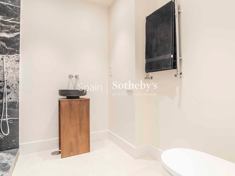 Apartment for Sale in Madrid, Madrid 25