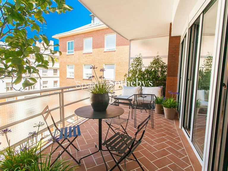 Apartment for Sale in Madrid, Madrid 5