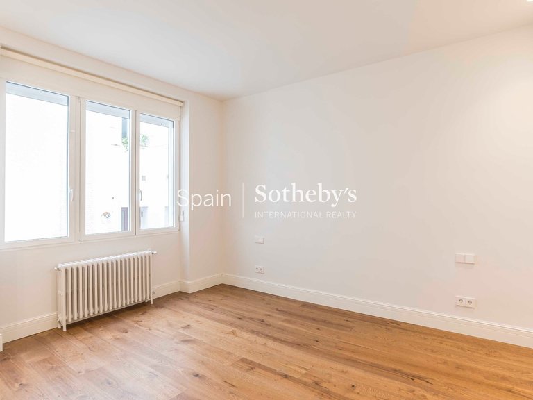 Apartment for Sale in Madrid, Madrid 30