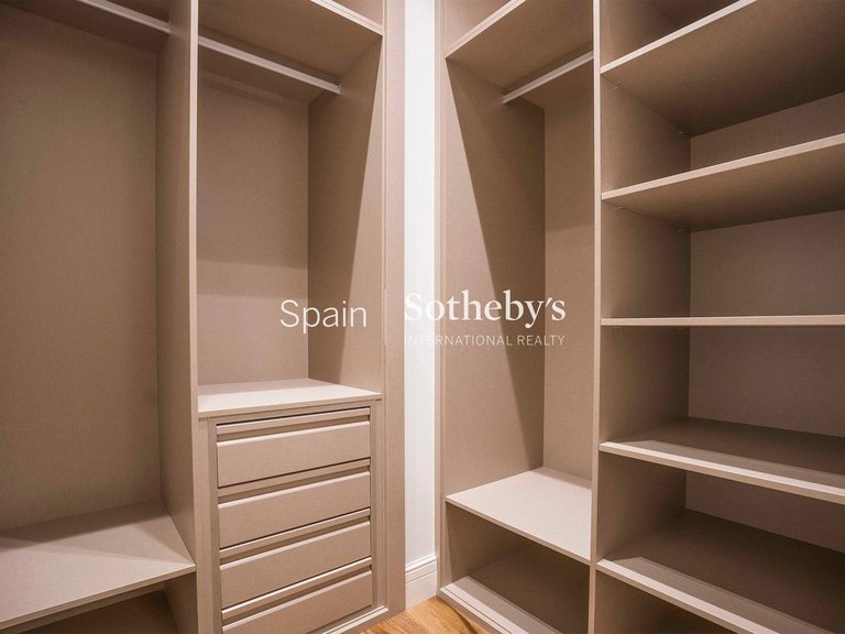 Apartment for Sale in Madrid, Madrid 25