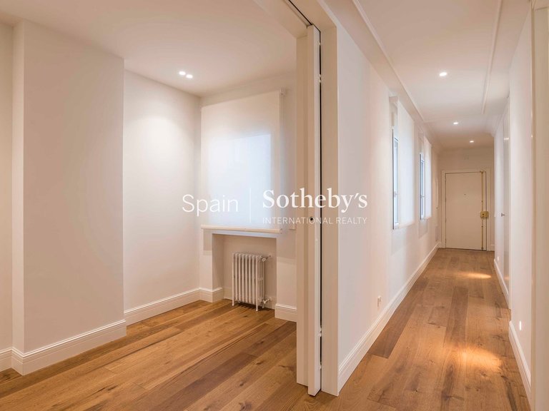 Apartment for Sale in Madrid, Madrid 14