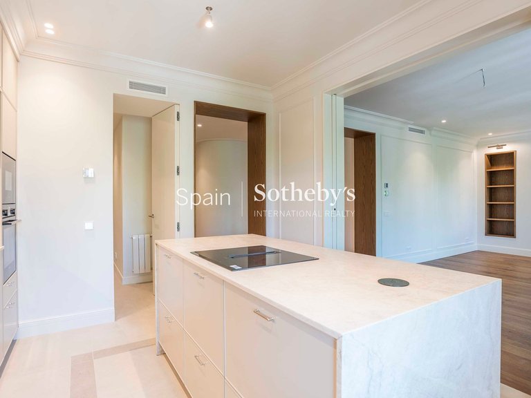 Apartment for Sale in Madrid, Madrid 2