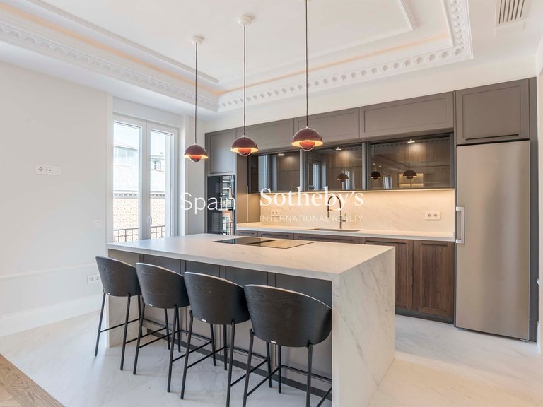Apartment for Sale in Madrid, Madrid 8