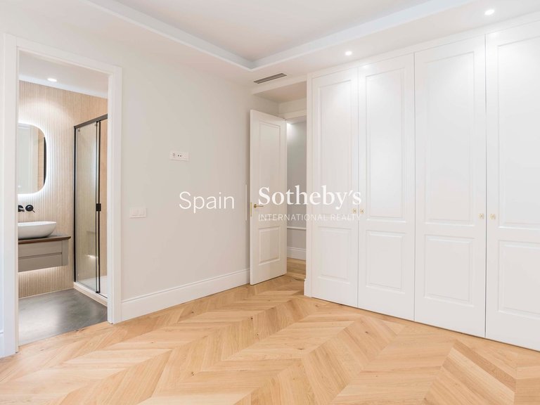 Apartment for Sale in Madrid, Madrid 26