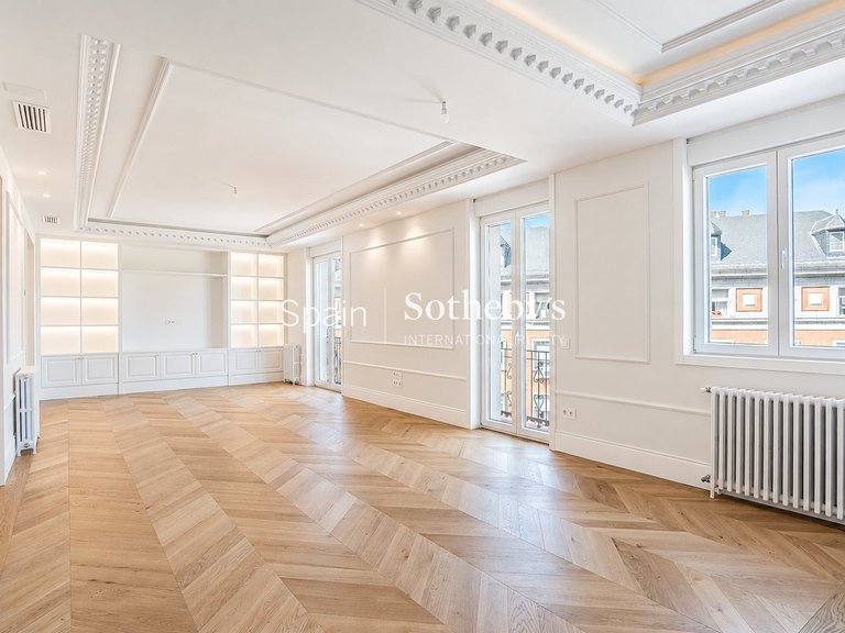Apartment for Sale in Madrid, Madrid 2