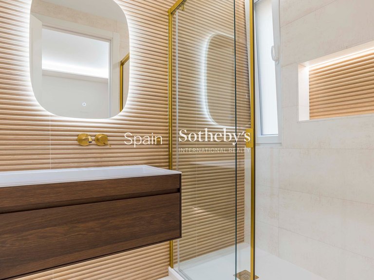 Apartment for Sale in Madrid, Madrid 38