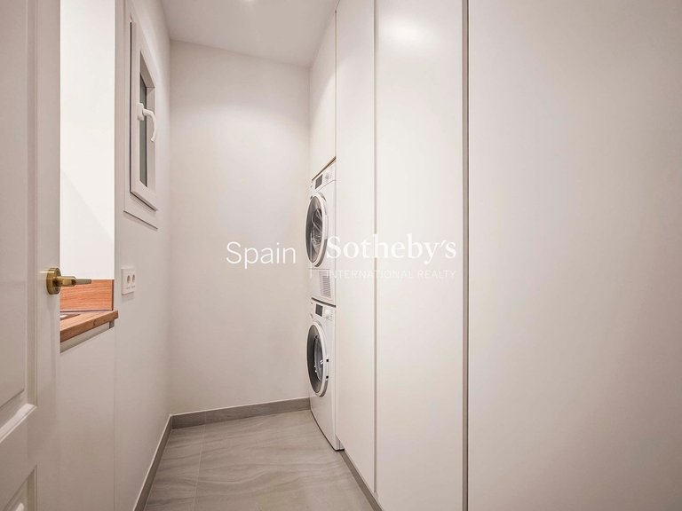 Apartment for Sale in Madrid, Madrid 35