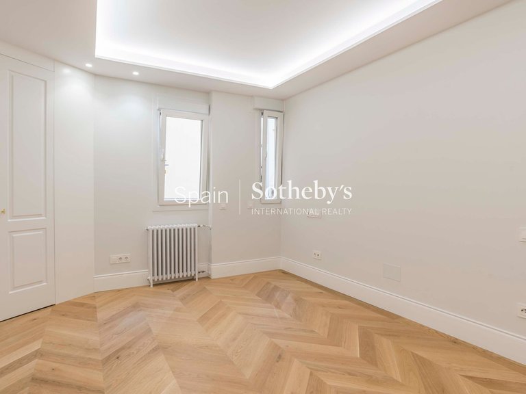 Apartment for Sale in Madrid, Madrid 33