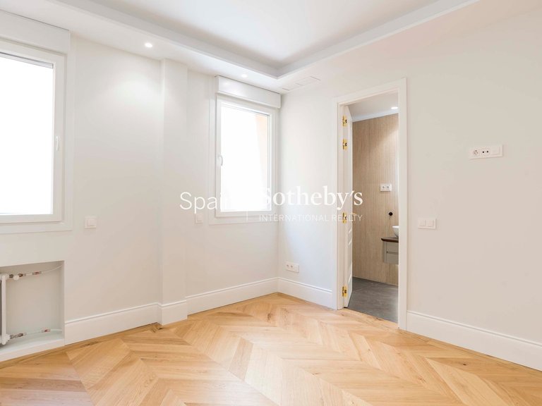 Apartment for Sale in Madrid, Madrid 30