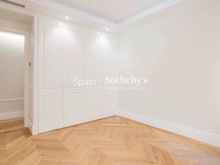 Apartment for Sale in Madrid, Madrid 24