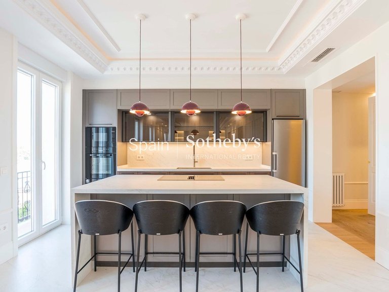Apartment for Sale in Madrid, Madrid 11