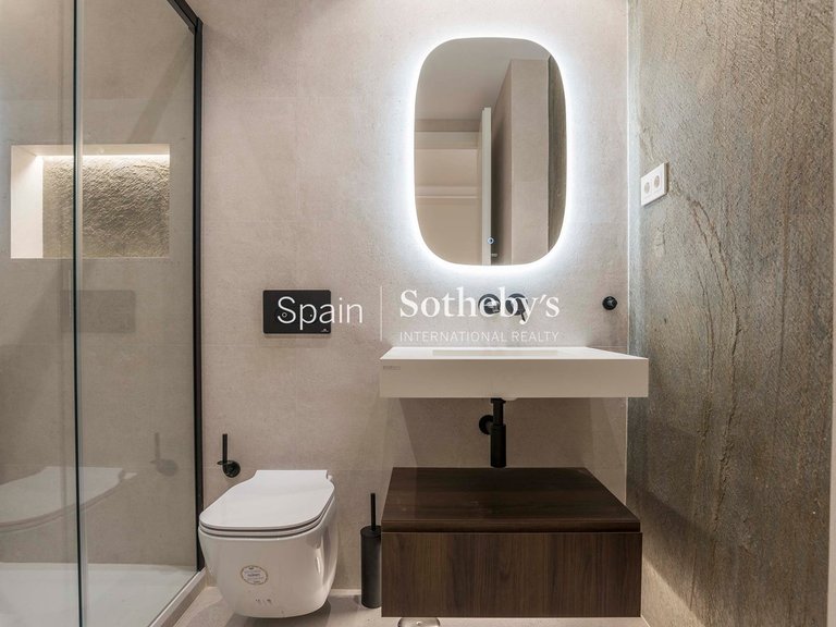 Apartment for Sale in Madrid, Madrid 27