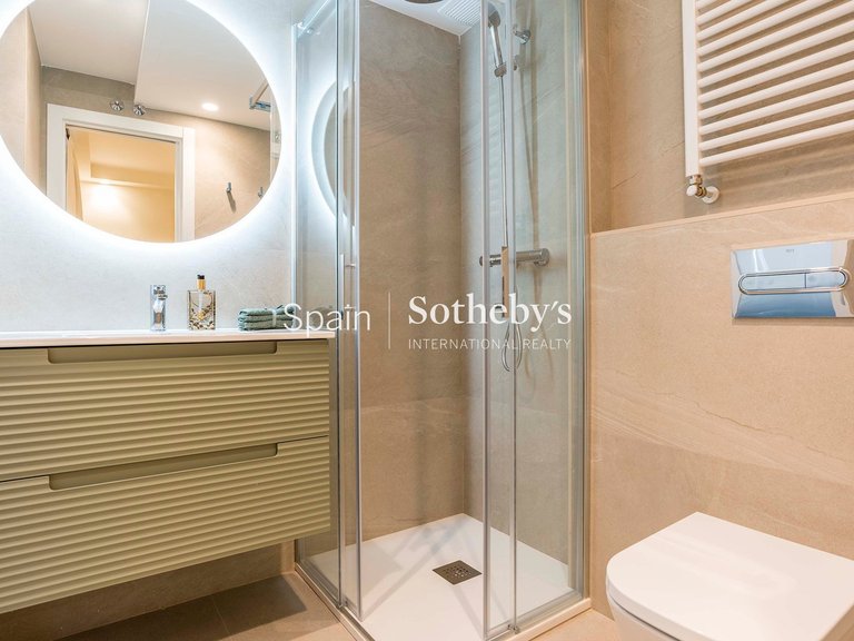 Apartment for Sale in Madrid, Madrid 33