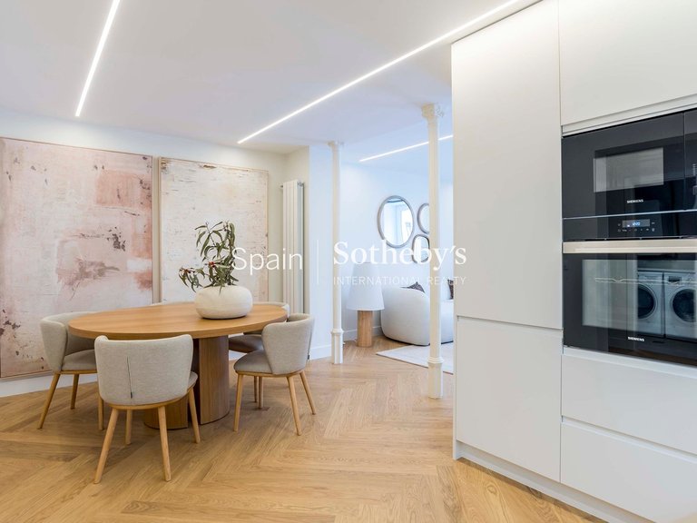 Apartment for Sale in Madrid, Madrid 12