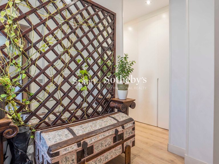 Apartment for Sale in Madrid, Madrid 18
