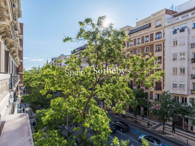 Apartment for Sale in Madrid, Madrid 40