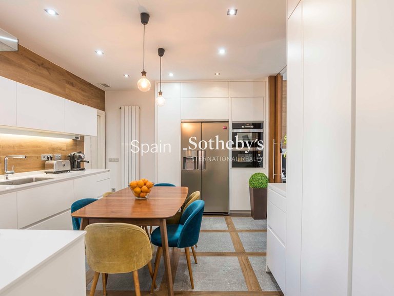 Apartment for Sale in Madrid, Madrid 11