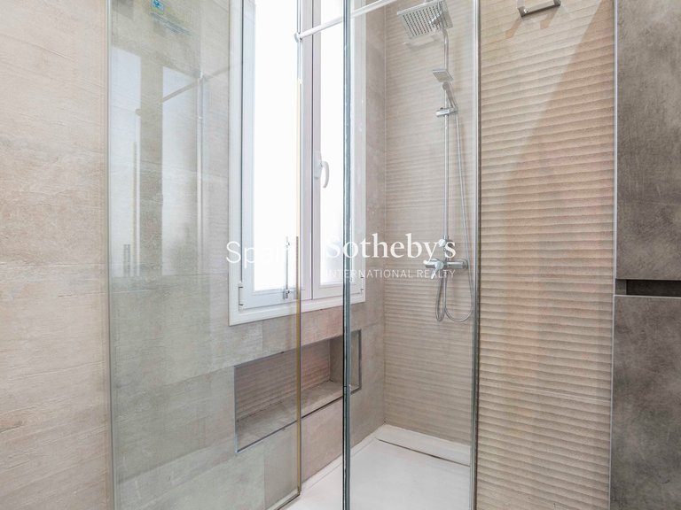 Apartment for Sale in Madrid, Madrid 28