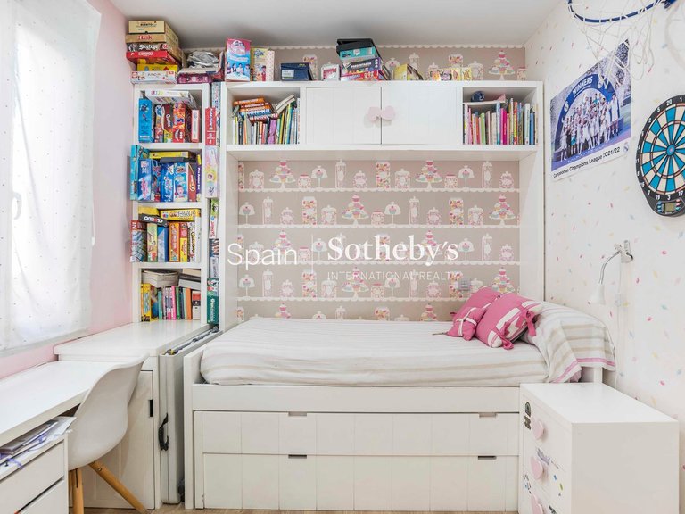 Apartment for Sale in Madrid, Madrid 32