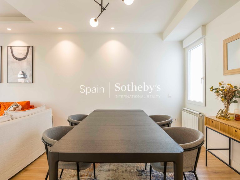 Apartment for Sale in Madrid, Madrid 5