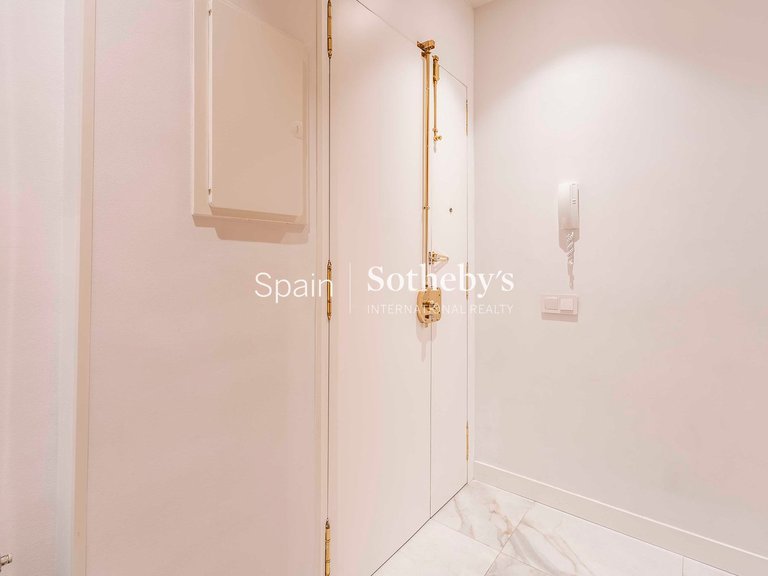 Apartment for Sale in Madrid, Madrid 37