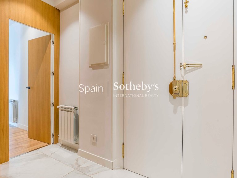 Apartment for Sale in Madrid, Madrid 36