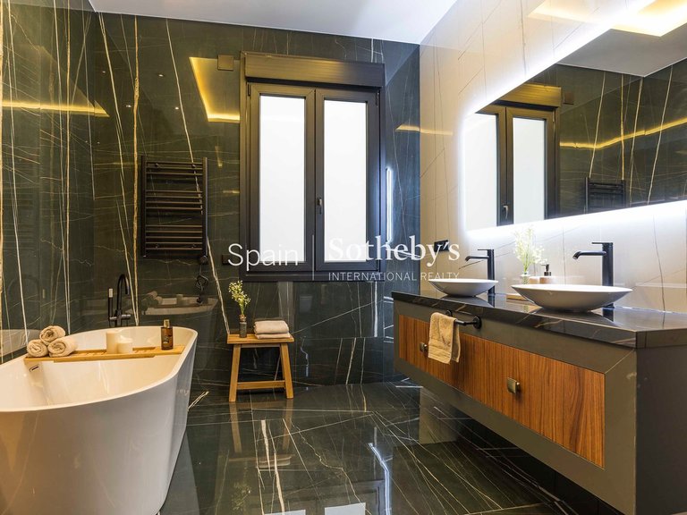 Apartment for Sale in Madrid, Madrid 20