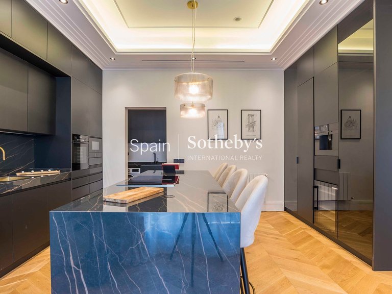 Apartment for Sale in Madrid, Madrid 12