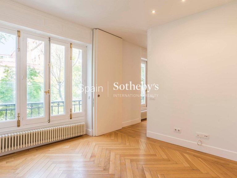 Apartment for Rent in Madrid, Madrid 21