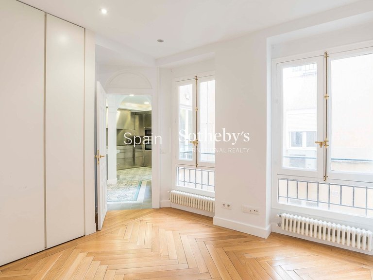 Apartment for Rent in Madrid, Madrid 4