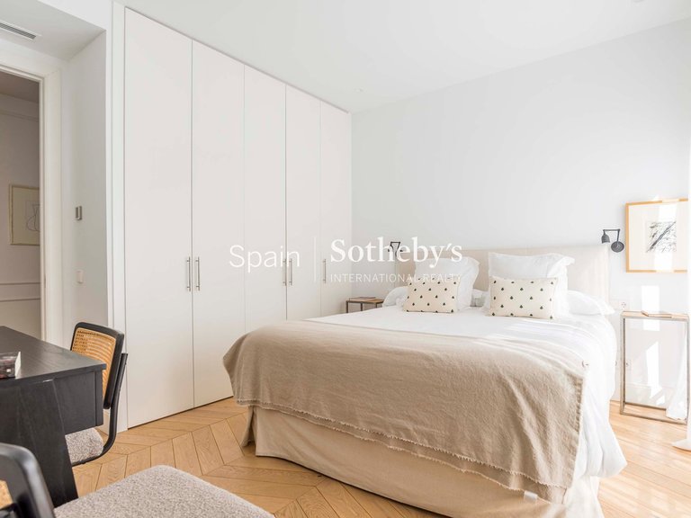 Apartment for Sale in Madrid, Madrid 22