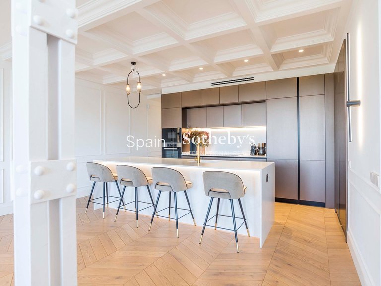 Apartment for Sale in Madrid, Madrid 11