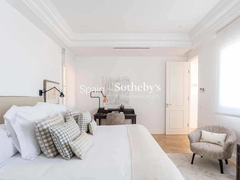 Apartment for Sale in Madrid, Madrid 27