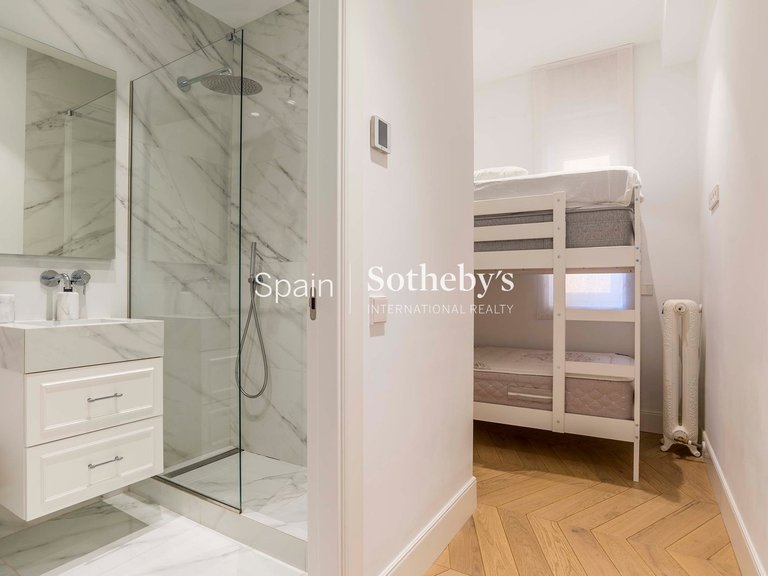 Apartment for Sale in Madrid, Madrid 30