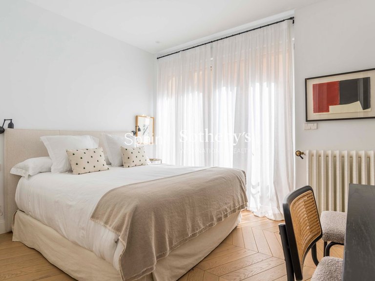 Apartment for Sale in Madrid, Madrid 18