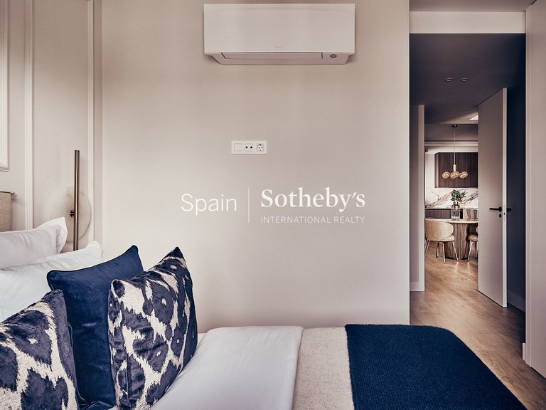 Apartment for Sale in Madrid, Madrid 18