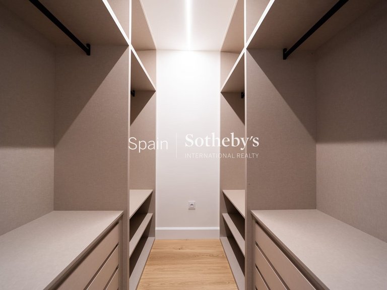 Apartment for Sale in Madrid, Madrid 15