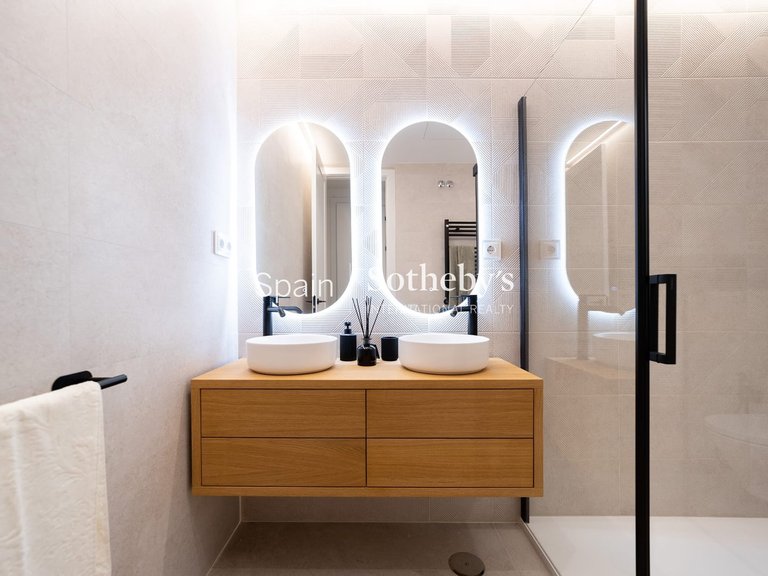 Apartment for Sale in Madrid, Madrid 20
