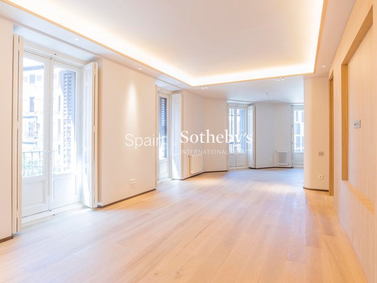 Apartment for Sale in Madrid, Madrid 2