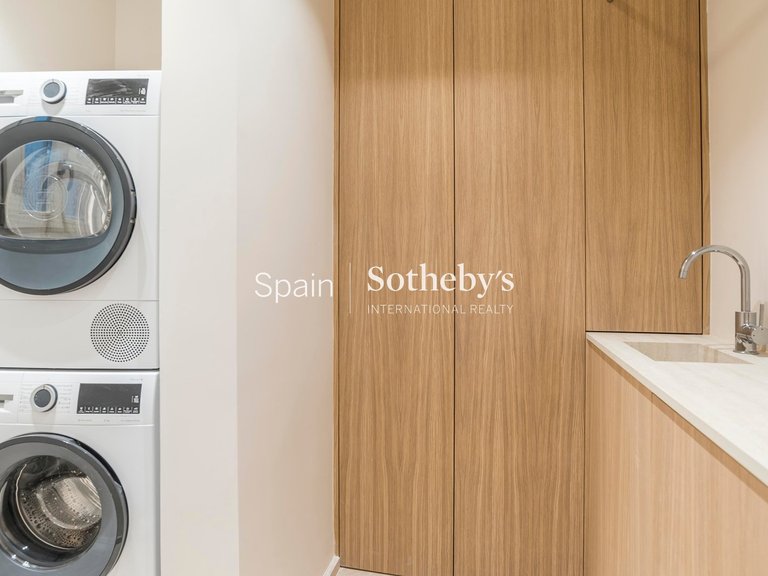 Apartment for Sale in Madrid, Madrid 23