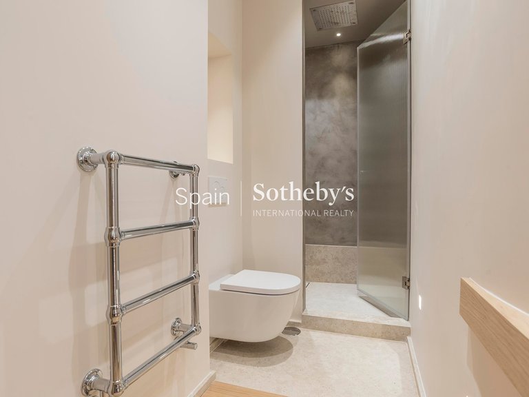 Apartment for Sale in Madrid, Madrid 24
