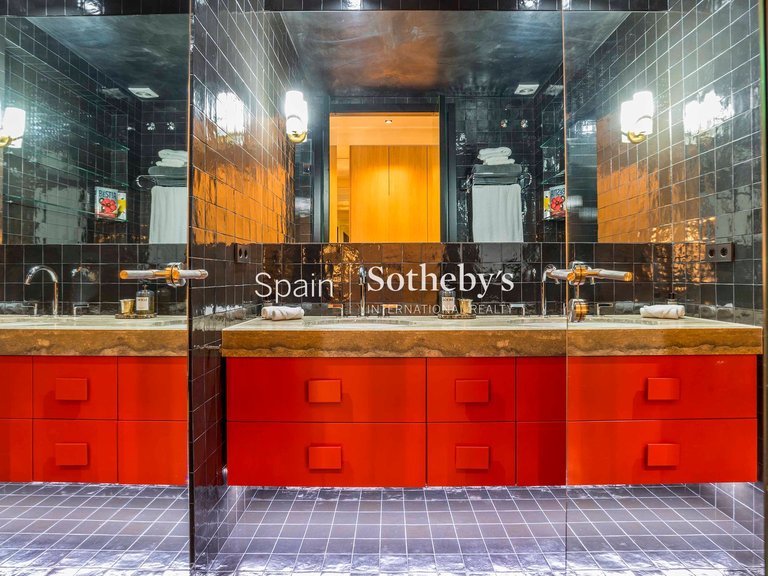 Apartment for Sale in Madrid, Madrid 24
