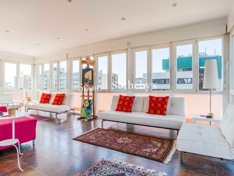 Penthouse for Rent in Madrid, Madrid 28