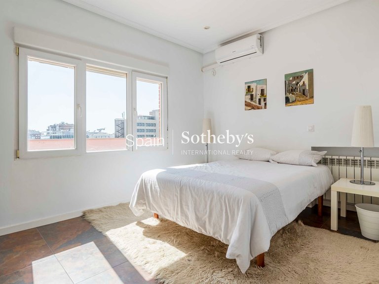 Penthouse for Rent in Madrid, Madrid 20